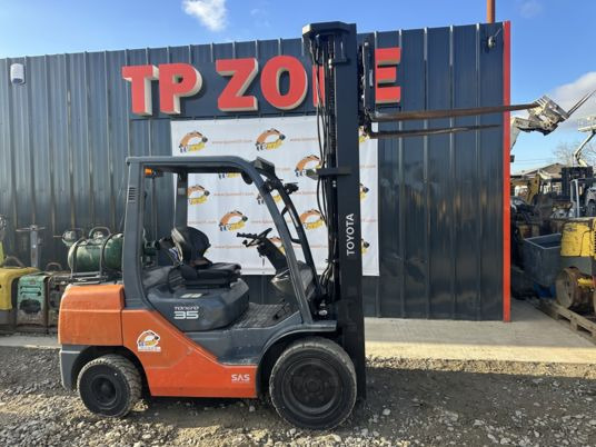 Toyota Tonero 35 à 19900 Euros HT - Carretilla elevadora de gas: foto 3 Toyota Tonero 35 à 19900 Euros HT - Carretilla elevadora de gas: foto 3