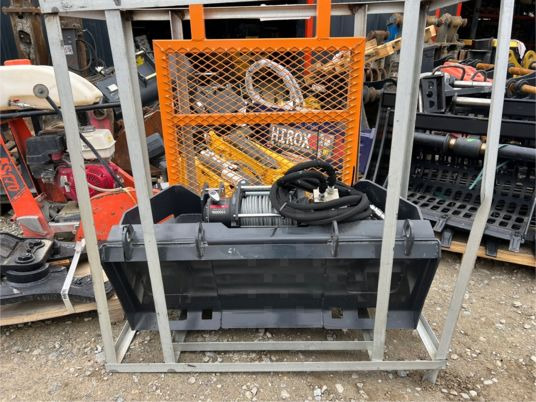 Treuil pour minichargeur - Cabrestante para Maquinaria de construcción: foto 1 Treuil pour minichargeur - Cabrestante para Maquinaria de construcción: foto 1