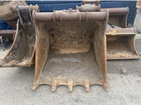 Godet de terrassement Morin M6 - Cazo para excavadora: foto 1 Godet de terrassement Morin M6 - Cazo para excavadora: foto 1
