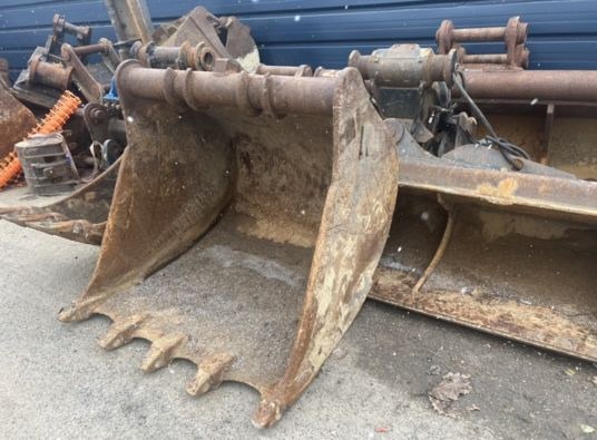 Godet de terrassement Morin M6 - Cazo para excavadora: foto 4 Godet de terrassement Morin M6 - Cazo para excavadora: foto 4