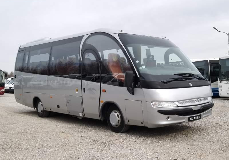 Iveco Indcar Mago 33 *klima* - Autobús suburbano: foto 1 Iveco Indcar Mago 33 *klima* - Autobús suburbano: foto 1