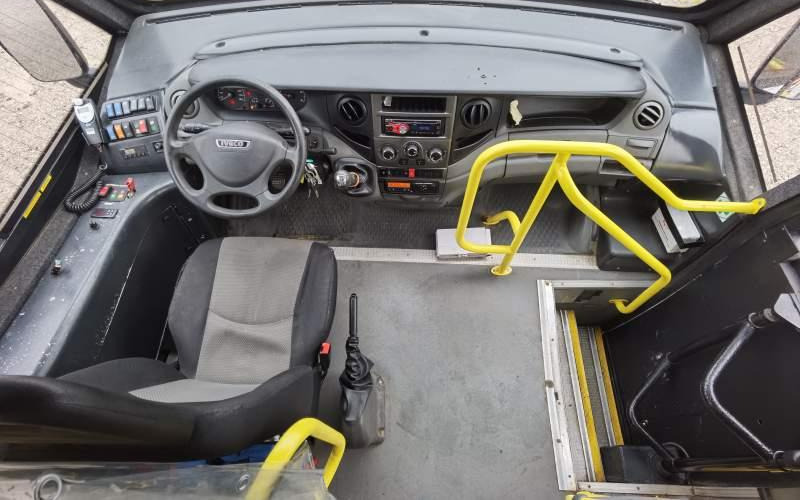 Iveco Kapena Thesi 34 EURO V *daily*wing*mediano - Autobús suburbano: foto 4 Iveco Kapena Thesi 34 EURO V *daily*wing*mediano - Autobús suburbano: foto 4