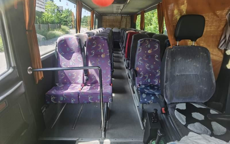 Mercedes-Benz Vario 813D 37+12 - Autobús suburbano: foto 2 Mercedes-Benz Vario 813D 37+12 - Autobús suburbano: foto 2