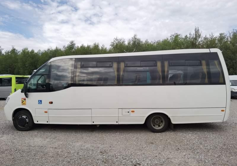 Mercedes-Benz WING VARIO 34 euro 5 *klimatyzacja*webasto*winda - Autobús suburbano: foto 4 Mercedes-Benz WING VARIO 34 euro 5 *klimatyzacja*webasto*winda - Autobús suburbano: foto 4