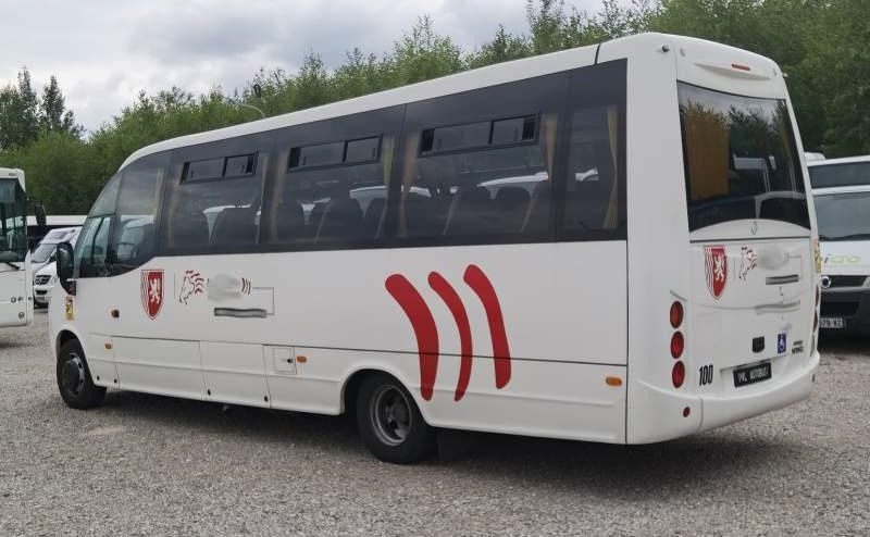 Mercedes-Benz WING VARIO 34 euro 5 *klimatyzacja*webasto*winda - Autobús suburbano: foto 4 Mercedes-Benz WING VARIO 34 euro 5 *klimatyzacja*webasto*winda - Autobús suburbano: foto 4
