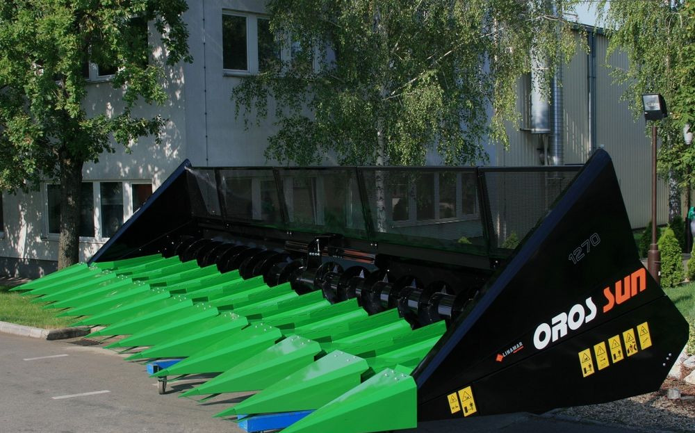 Oros SUN 1276 12 rzędowy, Nowe przystawki do Zbioru Słonecznika - Cabezal de girasol: foto 1 Oros SUN 1276 12 rzędowy, Nowe przystawki do Zbioru Słonecznika - Cabezal de girasol: foto 1