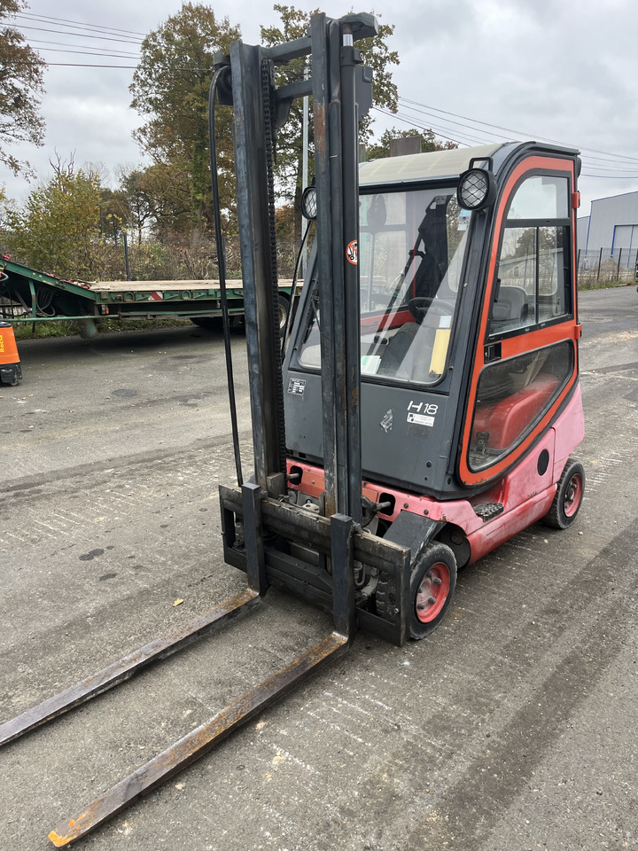 FENWICK H18 1t8 - Carretilla elevadora de gas: foto 1 FENWICK H18 1t8 - Carretilla elevadora de gas: foto 1