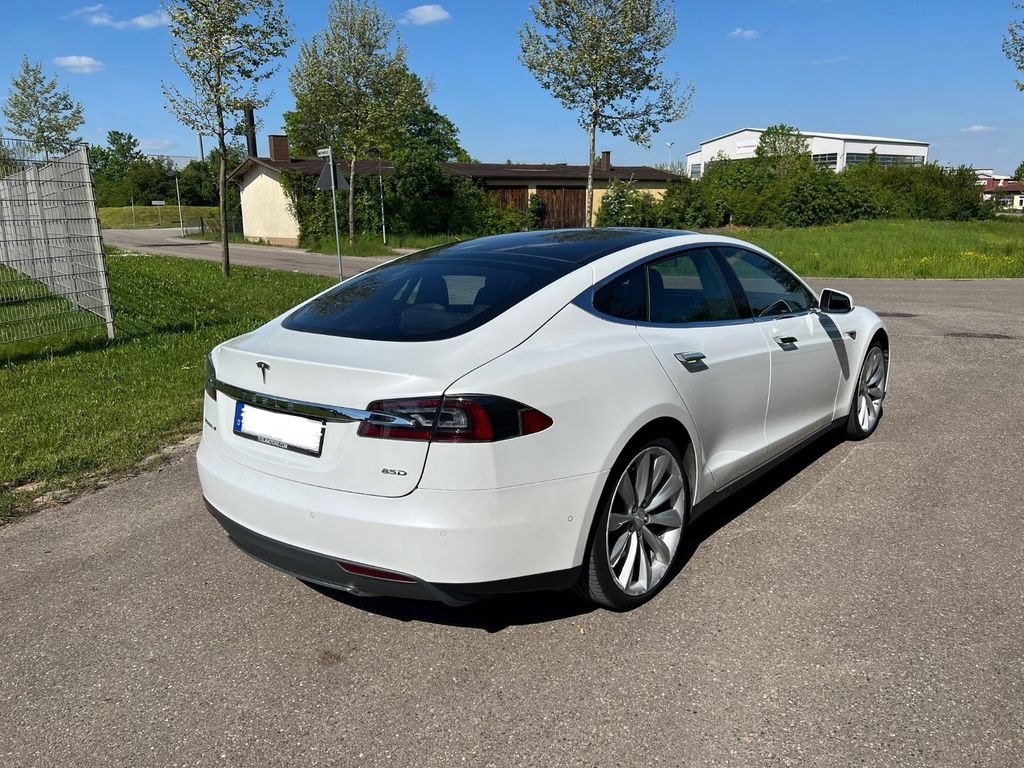 Tesla Model S 85D No free SC - Berlina: foto 4 Tesla Model S 85D No free SC - Berlina: foto 4
