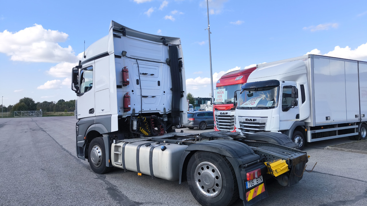 MERCEDES-BENZ Actros 1845 - Cabeza tractora: foto 5 MERCEDES-BENZ Actros 1845 - Cabeza tractora: foto 5