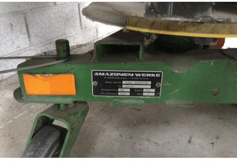 AMAZONE ZAM PRETIX - Esparcidor de fertilizantes: foto 2 AMAZONE ZAM PRETIX - Esparcidor de fertilizantes: foto 2