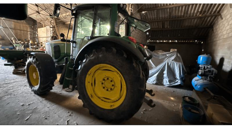 JOHN DEERE 6520 - Tractor: foto 3 JOHN DEERE 6520 - Tractor: foto 3
