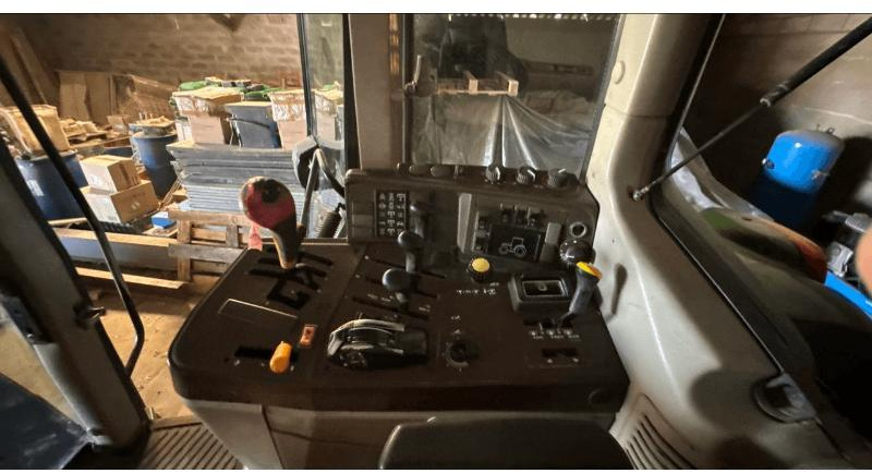 JOHN DEERE 6520 - Tractor: foto 5 JOHN DEERE 6520 - Tractor: foto 5