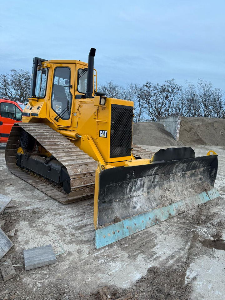 CATERPILLAR D4H BULLDOZER - Bulldozer: foto 1 CATERPILLAR D4H BULLDOZER - Bulldozer: foto 1