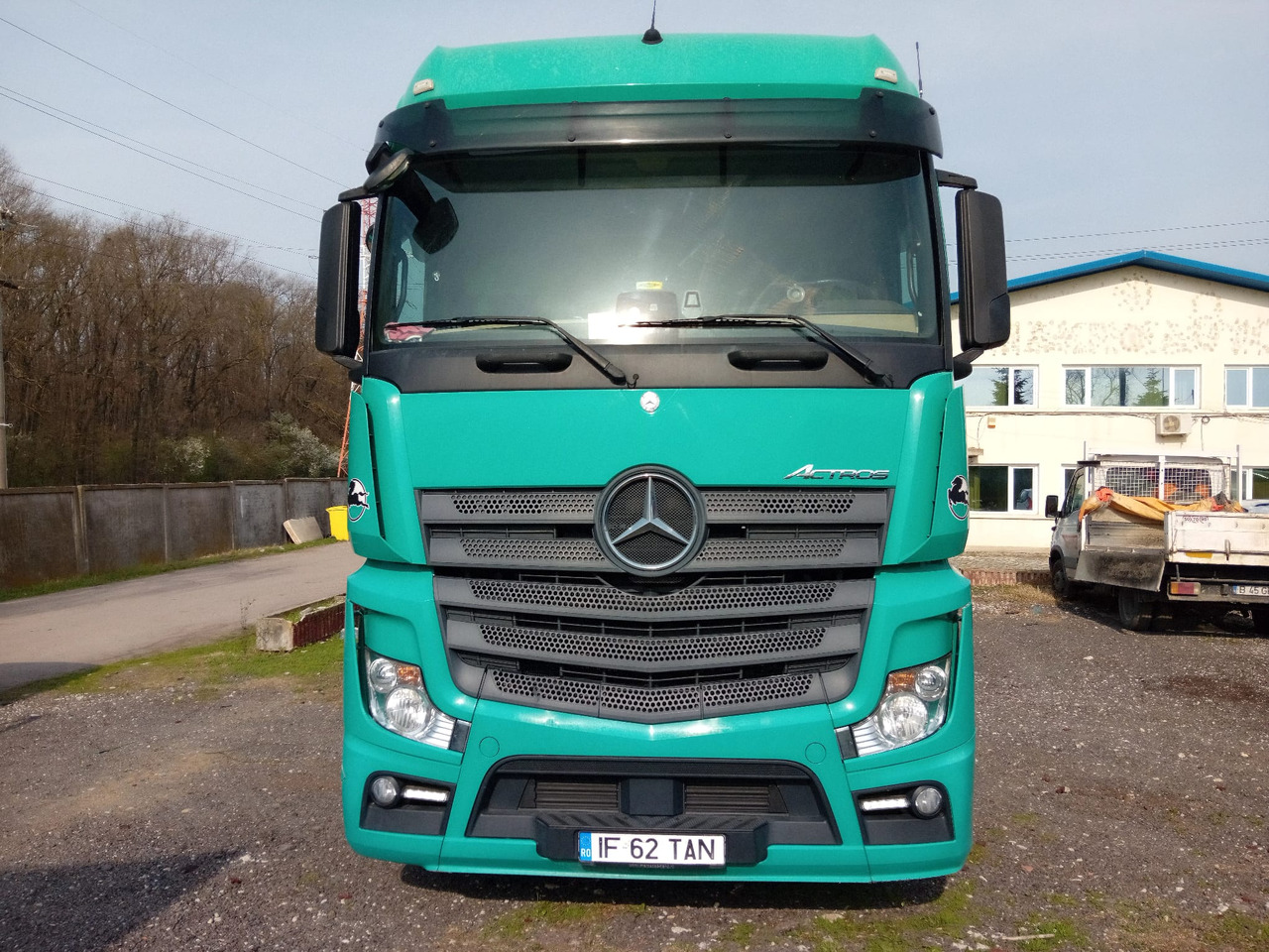 Mercedes-Benz Actros 18.45 - Cabeza tractora: foto 3 Mercedes-Benz Actros 18.45 - Cabeza tractora: foto 3