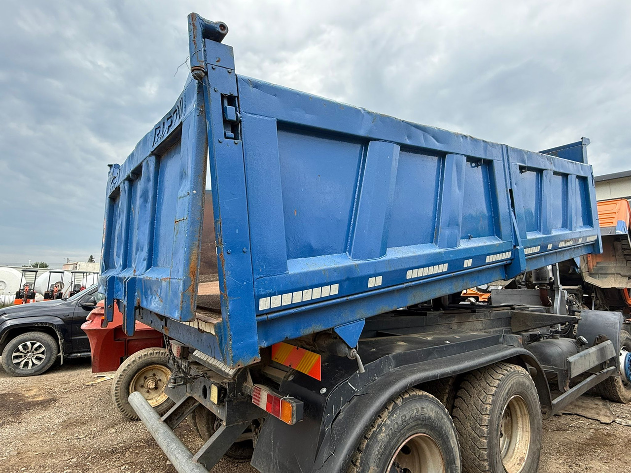 MEILLER TIPPING BUCKET - Carrocería basculante: foto 1 MEILLER TIPPING BUCKET - Carrocería basculante: foto 1