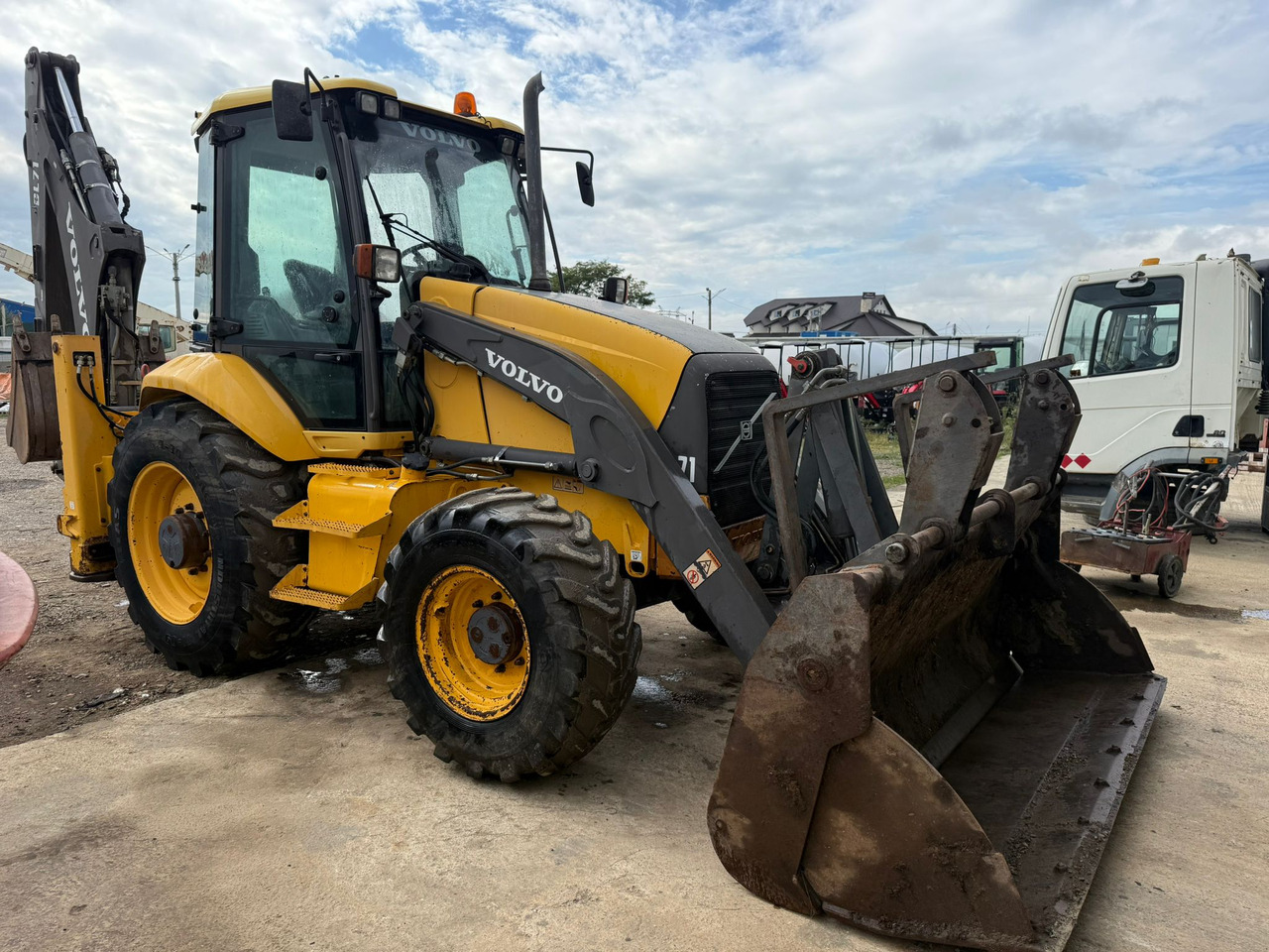 VOLVO BL71 Backhoe Loader - Retroexcavadora: foto 1 VOLVO BL71 Backhoe Loader - Retroexcavadora: foto 1