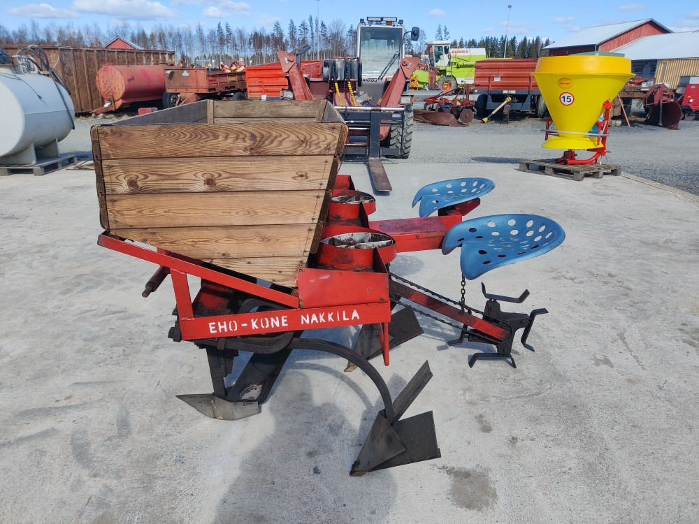 Eho Kone kahden istuttava rulettikone - Plantadora de patatas: foto 1 Eho Kone kahden istuttava rulettikone - Plantadora de patatas: foto 1