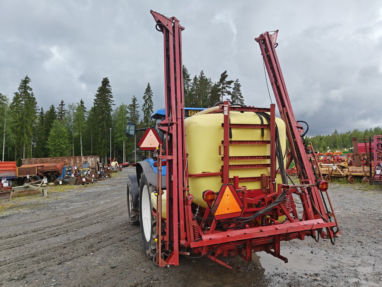 HARDI Hardi Master 1200L - 15-18m - Katsastettu - Kasvinsuojeluruisku - Pulverizador suspendido: foto 2 HARDI Hardi Master 1200L - 15-18m - Katsastettu - Kasvinsuojeluruisku - Pulverizador suspendido: foto 2
