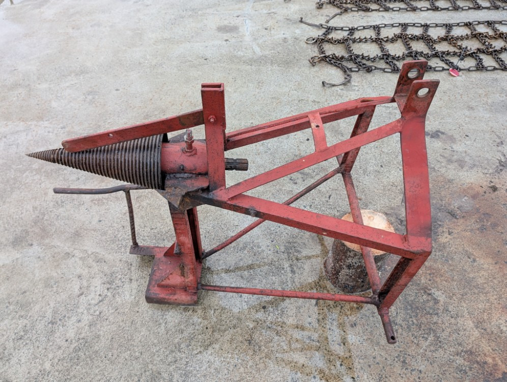 Halkaisukaira 175mm traktoriin - Astilladora de leña: foto 1 Halkaisukaira 175mm traktoriin - Astilladora de leña: foto 1