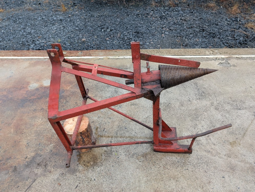 Halkaisukaira 175mm traktoriin - Astilladora de leña: foto 4 Halkaisukaira 175mm traktoriin - Astilladora de leña: foto 4