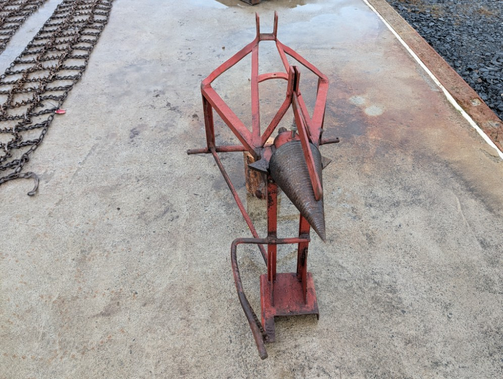 Halkaisukaira 175mm traktoriin - Astilladora de leña: foto 3 Halkaisukaira 175mm traktoriin - Astilladora de leña: foto 3