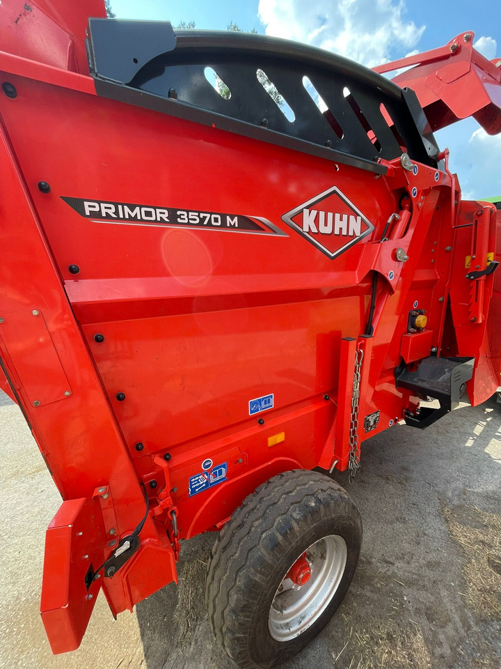 KUHN Primor 3570M hinattava paalisilppuri - Maquinaria ganadera: foto 5 KUHN Primor 3570M hinattava paalisilppuri - Maquinaria ganadera: foto 5