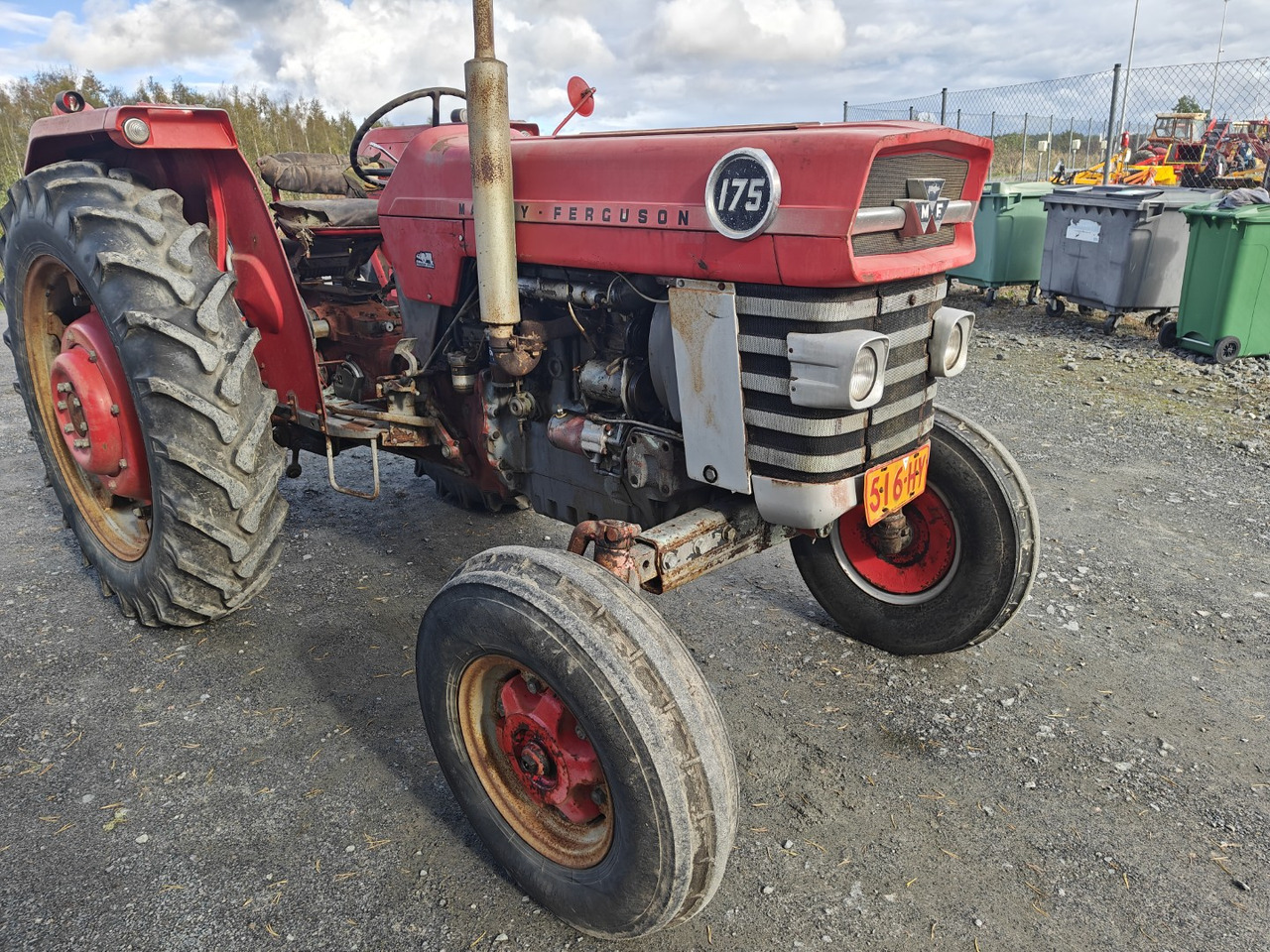 Massey Ferguson 175 Multi Power Avomalli, katso video! - Tractor: foto 5 Massey Ferguson 175 Multi Power Avomalli, katso video! - Tractor: foto 5