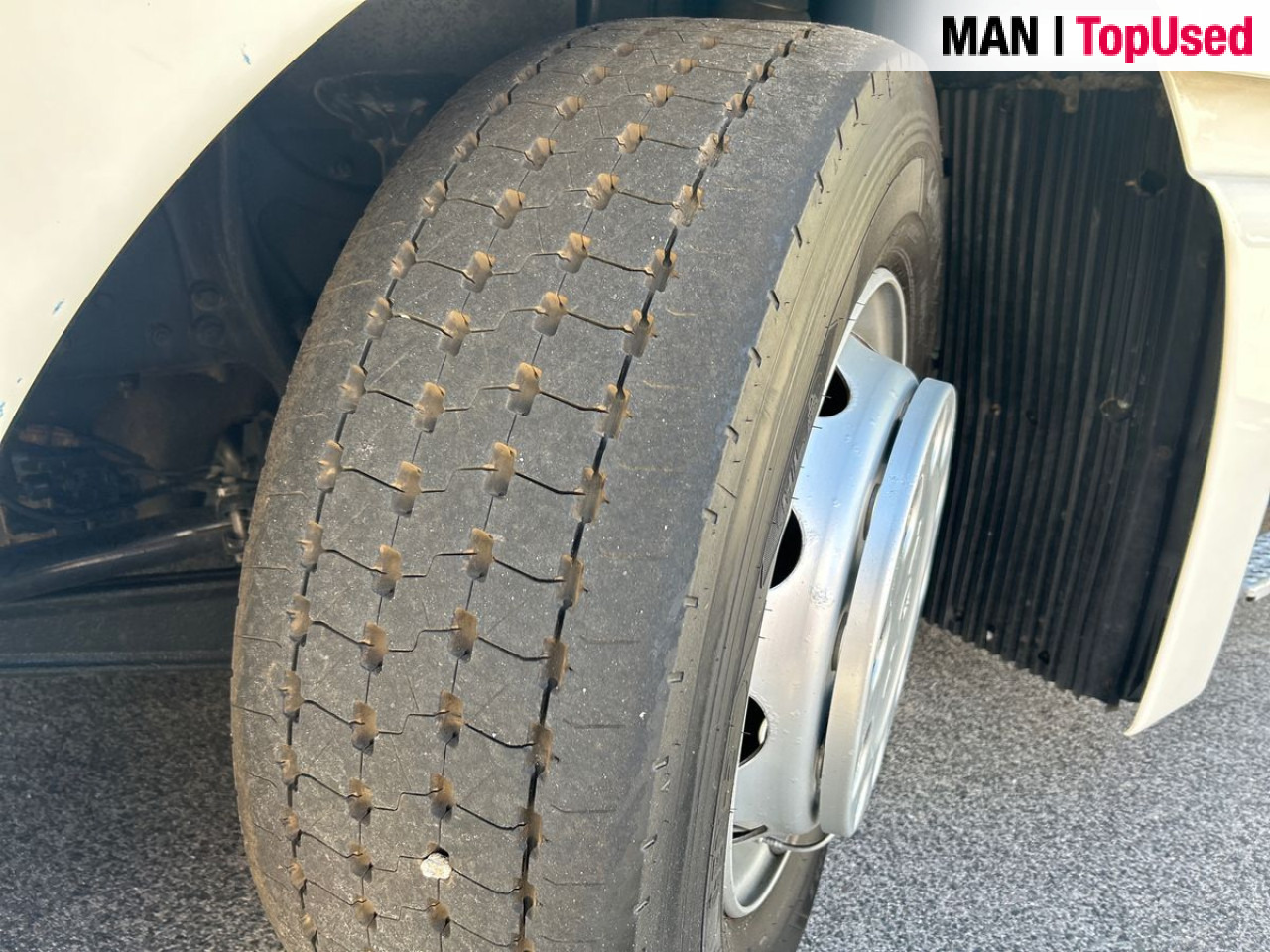 MAN TGX 18.510 4X2 LLS-U Euro6 Retarder Klima ZV - Cabeza tractora: foto 2 MAN TGX 18.510 4X2 LLS-U Euro6 Retarder Klima ZV - Cabeza tractora: foto 2