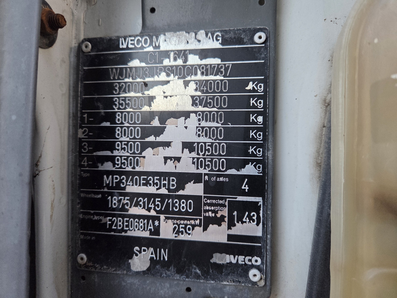Camión hormigonera IVECO EURO TRAKKER MP340E35HB 8x4 MIX (chassis ): foto 17