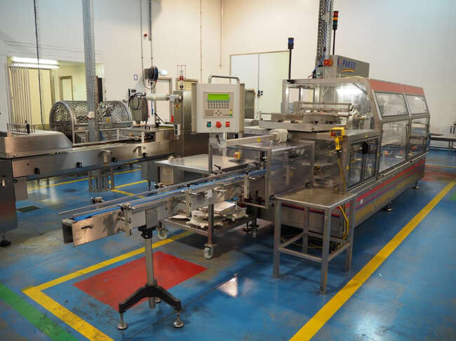 Paker sleeve machine Multipack RC11-80 U - Máquina de embalaje: foto 4 Paker sleeve machine Multipack RC11-80 U - Máquina de embalaje: foto 4