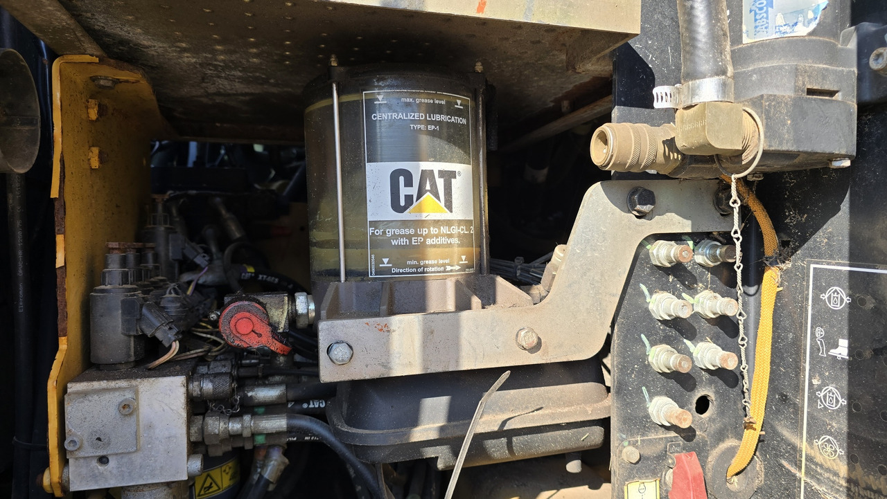 Excavadora de ruedas CATERPILLAR M313D: foto 16