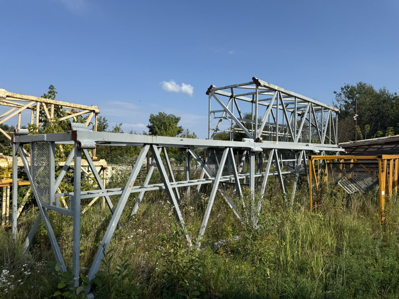 Liebherr 80HC 120HC 170HC towers + 120HC undercarriage - Grúa torre: foto 4 Liebherr 80HC 120HC 170HC towers + 120HC undercarriage - Grúa torre: foto 4