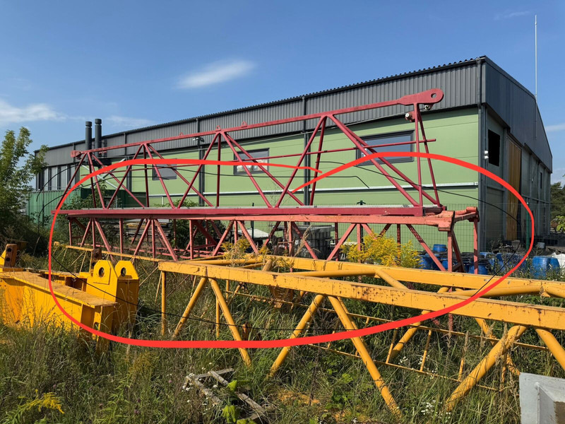 Liebherr 80HC 120HC 170HC towers + 120HC undercarriage - Grúa torre: foto 3 Liebherr 80HC 120HC 170HC towers + 120HC undercarriage - Grúa torre: foto 3