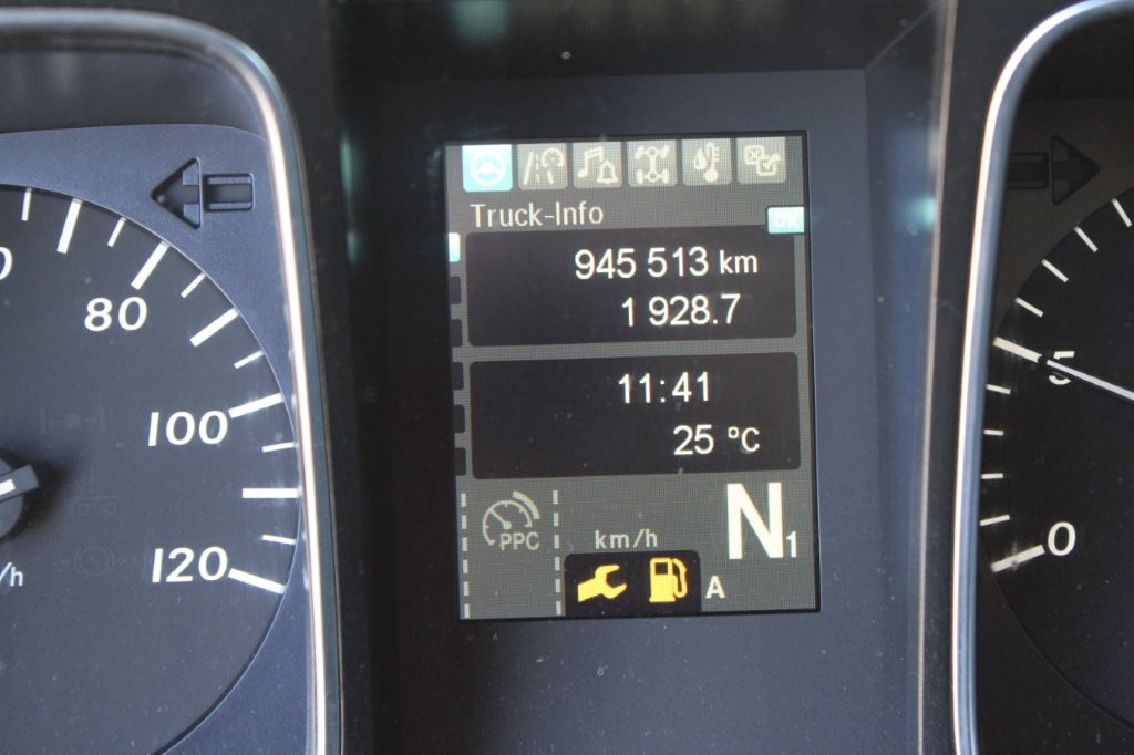 Cabeza tractora Mercedes-Benz ACTROS 1845: foto 15