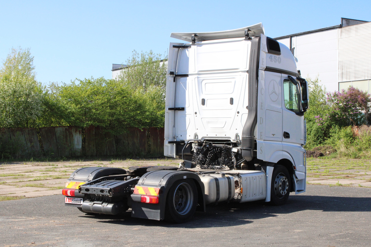Mercedes-Benz Actros 1845 - Cabeza tractora: foto 4 Mercedes-Benz Actros 1845 - Cabeza tractora: foto 4