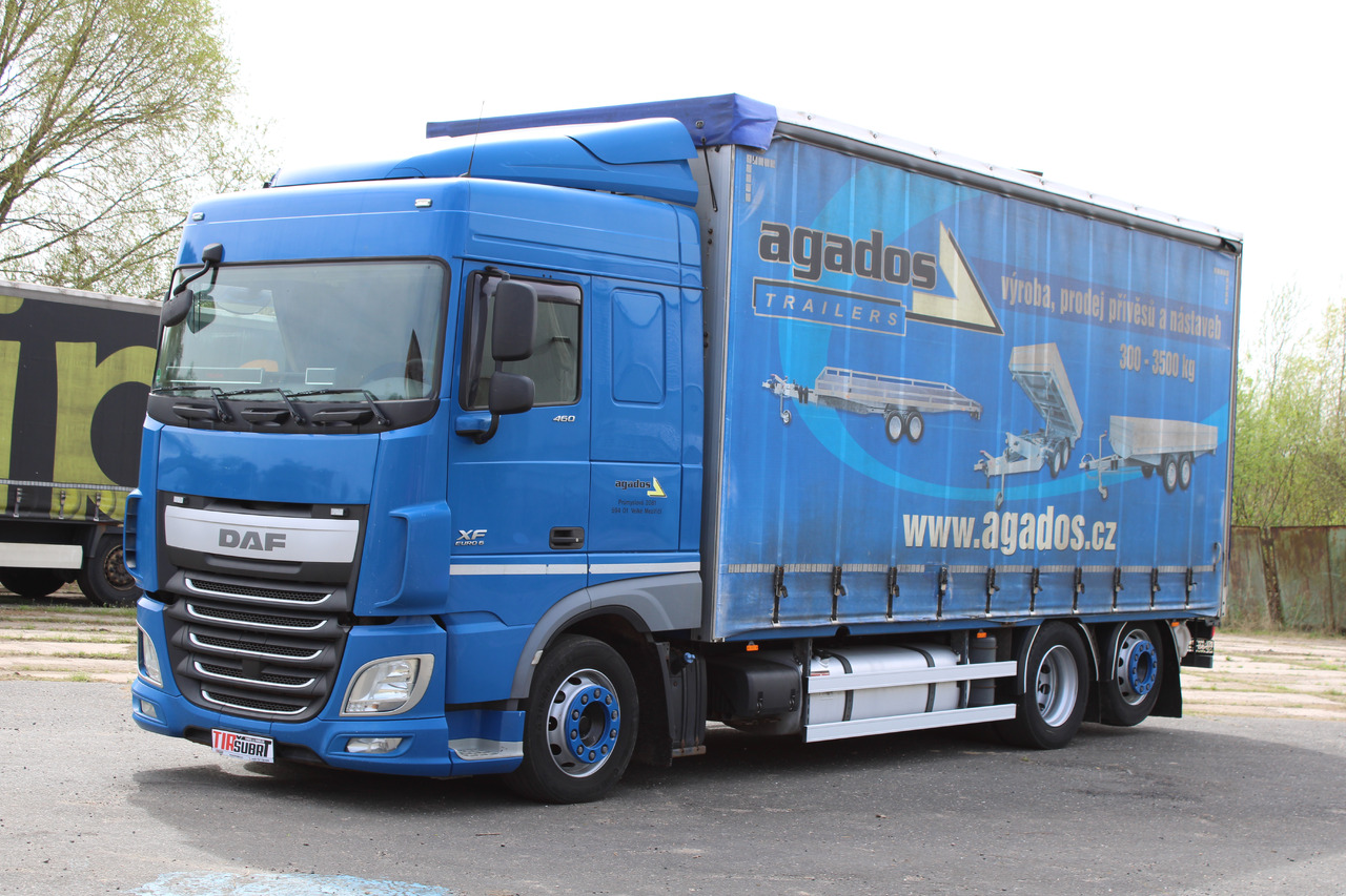 DAF XF 460 FAR - Camión lona: foto 2 DAF XF 460 FAR - Camión lona: foto 2