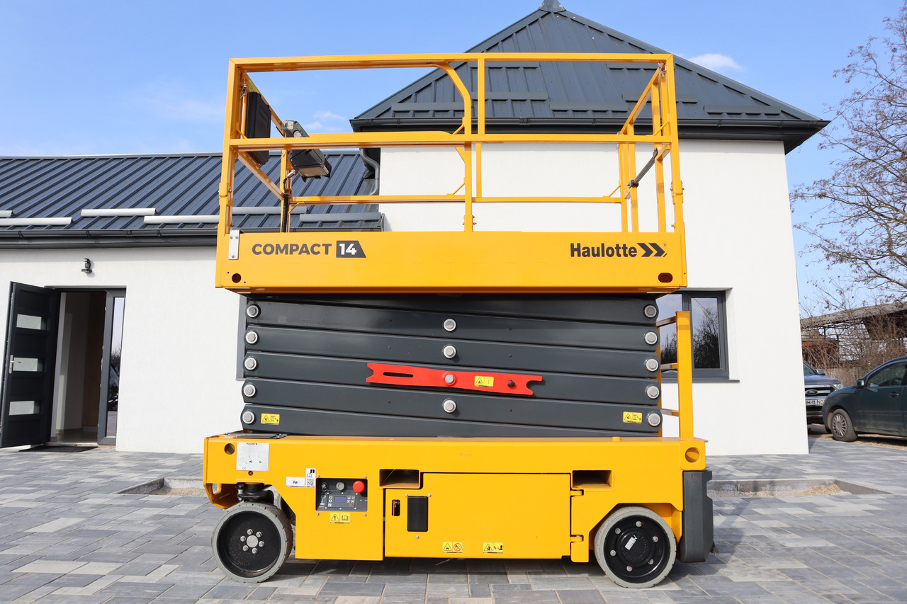HAULOTTE Compact 14 - Plataforma de tijeras: foto 2 HAULOTTE Compact 14 - Plataforma de tijeras: foto 2