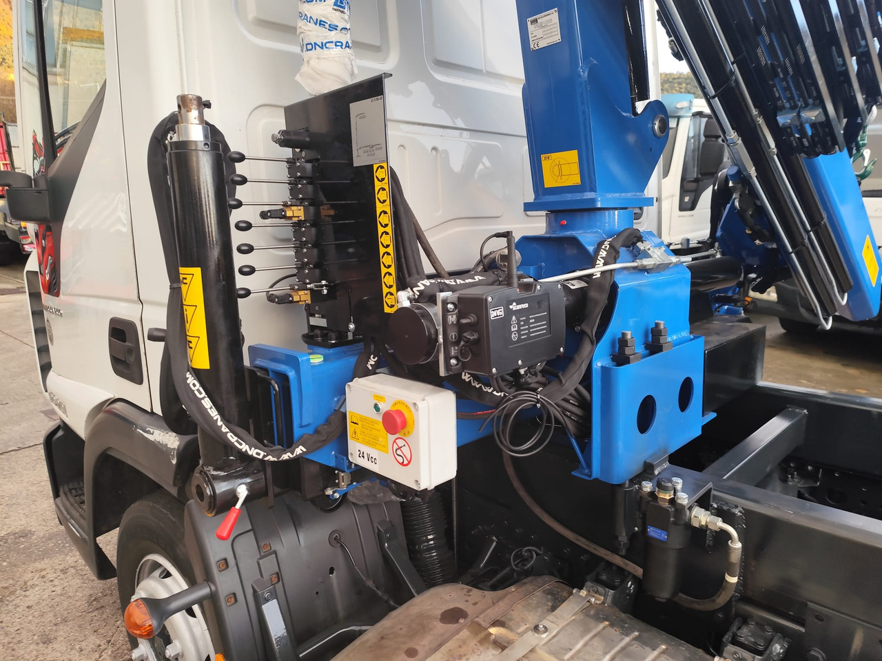 Arrendamiento de IVECO EUROCARGO 120-210 IVECO EUROCARGO 120-210: foto 12 Arrendamiento de IVECO EUROCARGO 120-210 IVECO EUROCARGO 120-210: foto 12