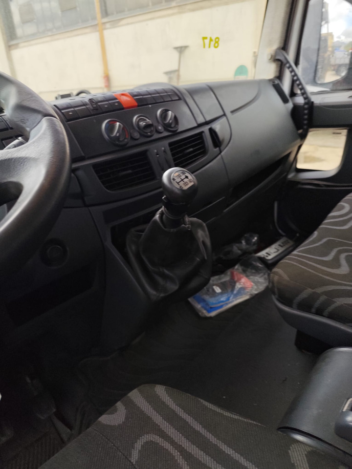 Arrendamiento de IVECO EUROCARGO 120E28 IVECO EUROCARGO 120E28: foto 8 Arrendamiento de IVECO EUROCARGO 120E28 IVECO EUROCARGO 120E28: foto 8