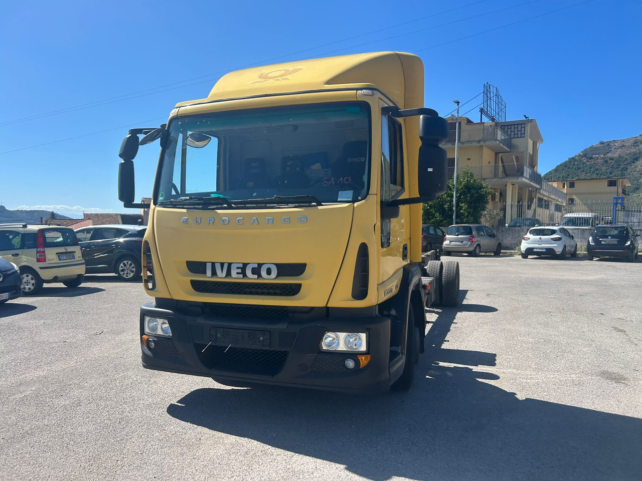 IVECO EUROCARGO 120E28P - Camión caja cerrada: foto 4 IVECO EUROCARGO 120E28P - Camión caja cerrada: foto 4