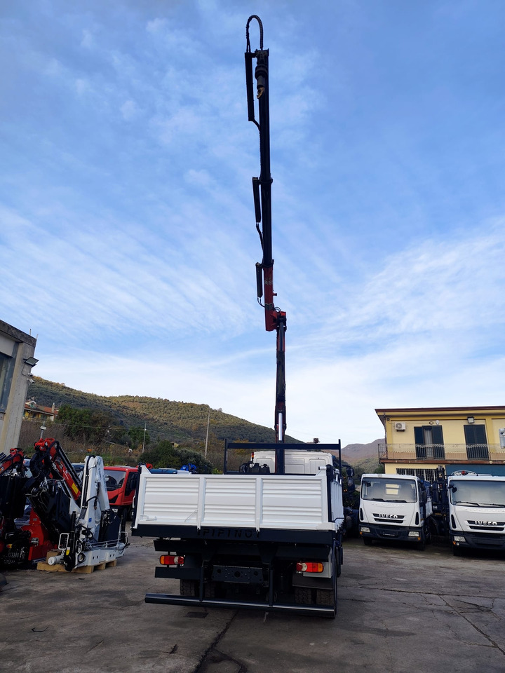 IVECO EUROCARGO 140-250 - Camión grúa: foto 4 IVECO EUROCARGO 140-250 - Camión grúa: foto 4