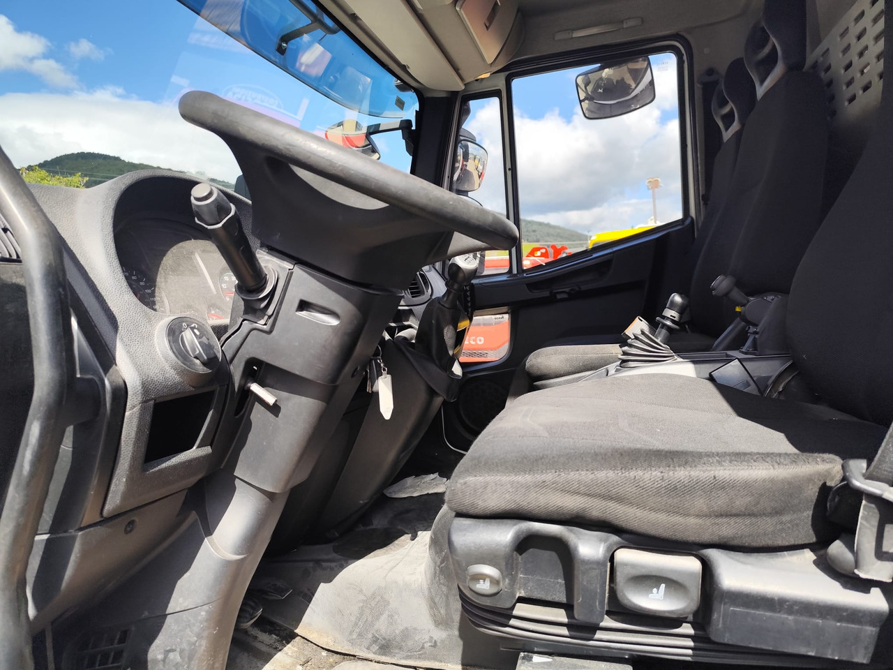 Arrendamiento de IVECO EUROCARGO 160-250 IVECO EUROCARGO 160-250: foto 38