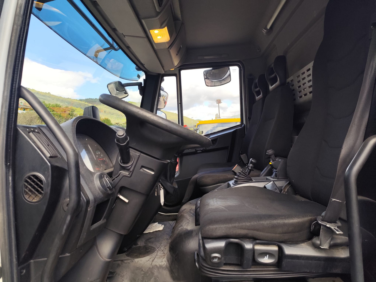 Arrendamiento de IVECO EUROCARGO 160-250 IVECO EUROCARGO 160-250: foto 45