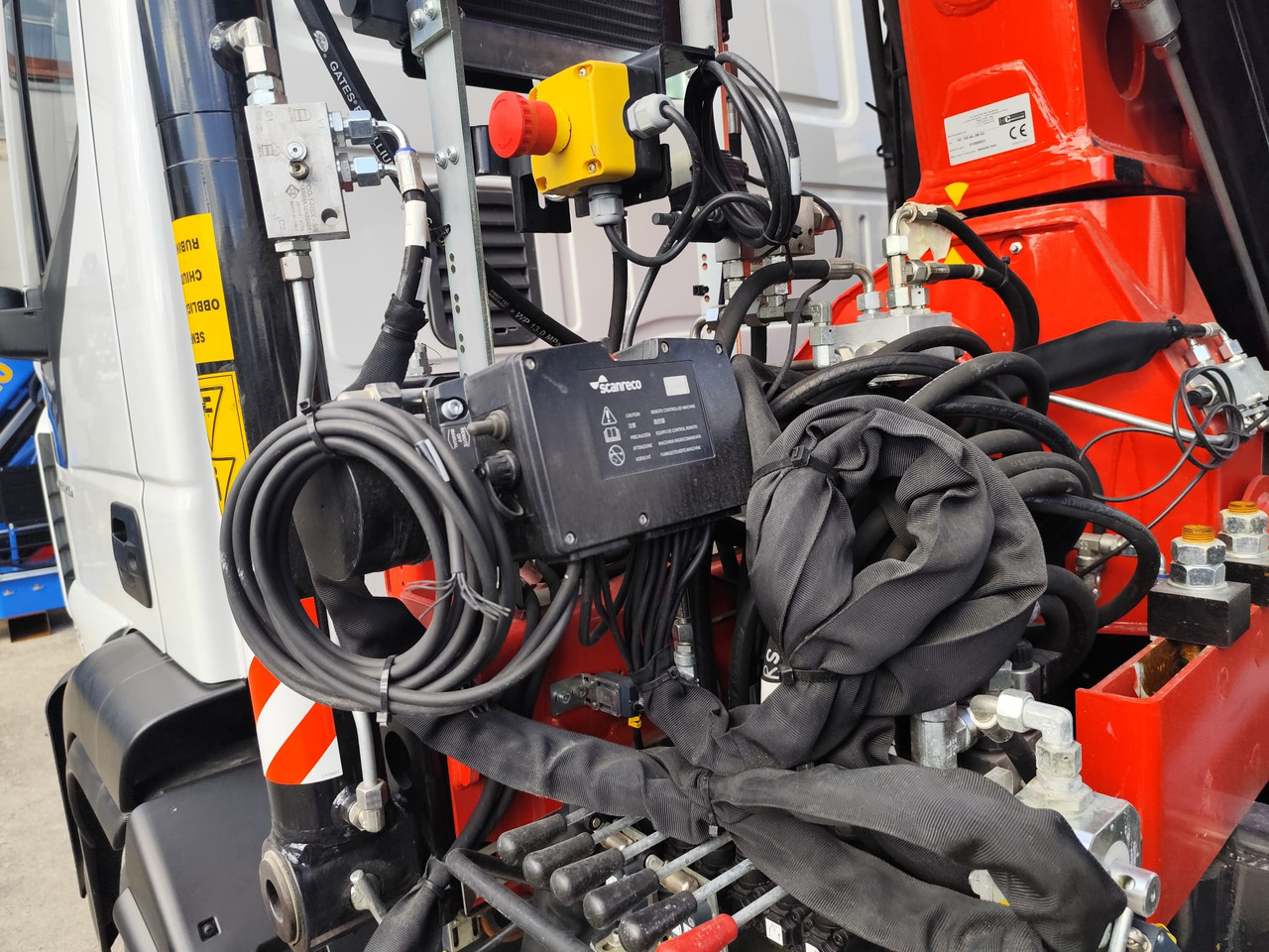 Arrendamiento de IVECO EUROCARGO 160-250 IVECO EUROCARGO 160-250: foto 8