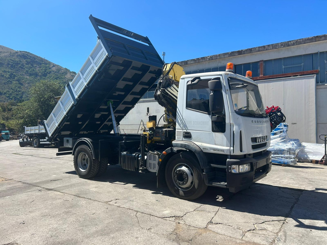 Arrendamiento de IVECO EUROCARGO 160E28 IVECO EUROCARGO 160E28: foto 33