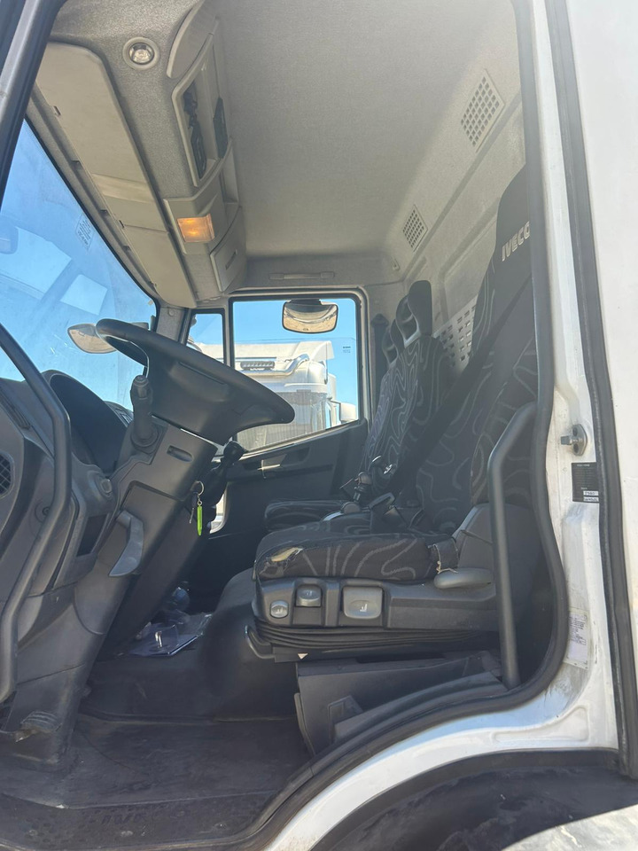 Arrendamiento de IVECO EUROCARGO 160E28 IVECO EUROCARGO 160E28: foto 48