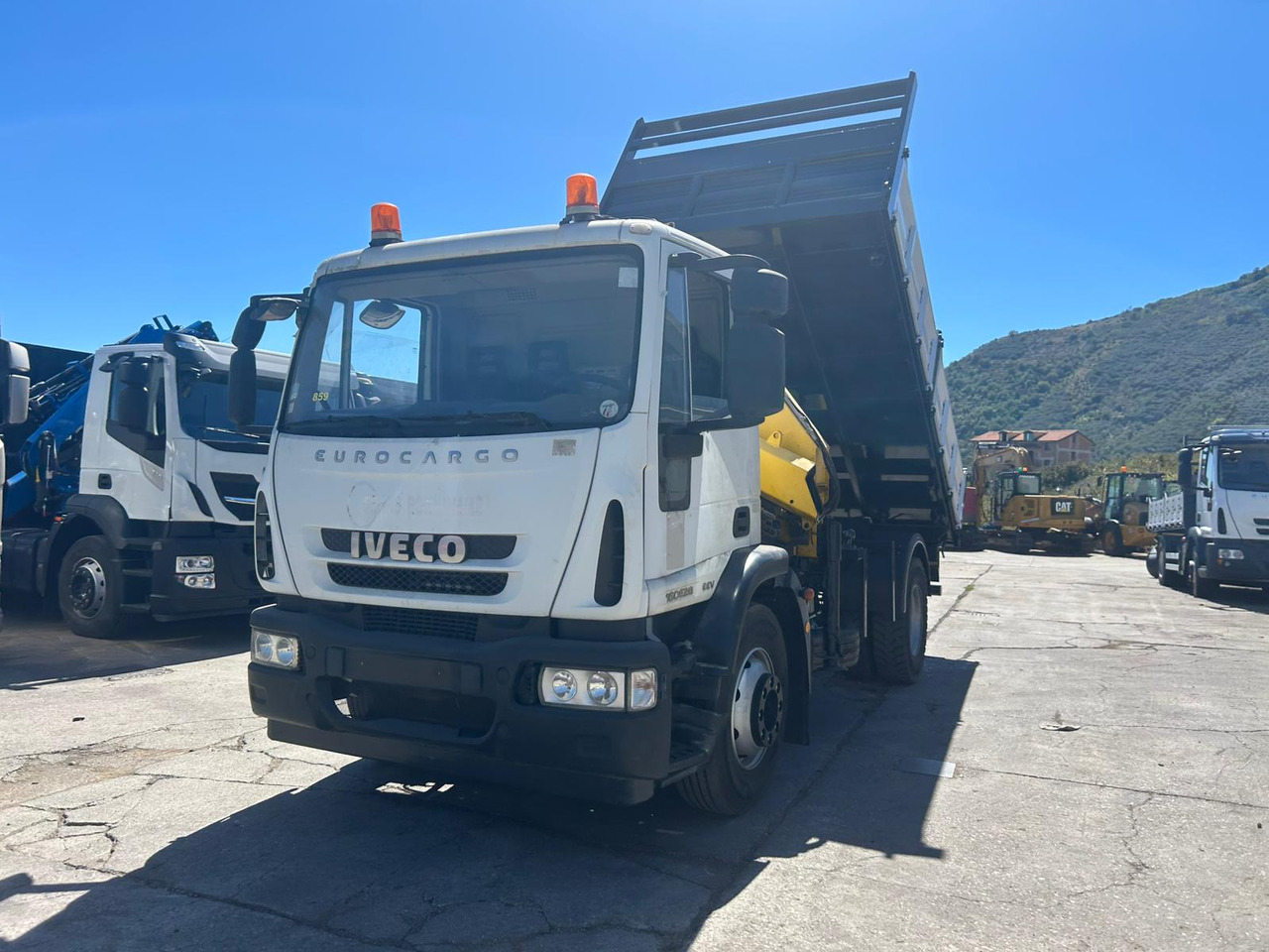 Arrendamiento de IVECO EUROCARGO 160E28 IVECO EUROCARGO 160E28: foto 28