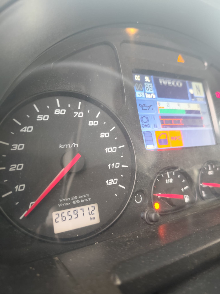 IVECO STRALIS 190S31 - Camión chasis: foto 2 IVECO STRALIS 190S31 - Camión chasis: foto 2