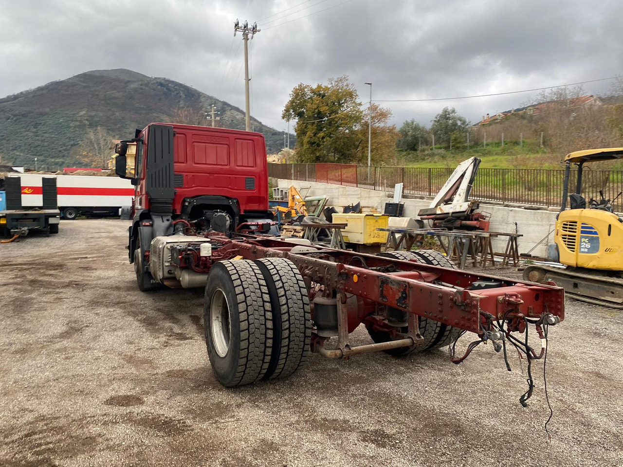 Camión chasis IVECO STRALIS 190S31: foto 16