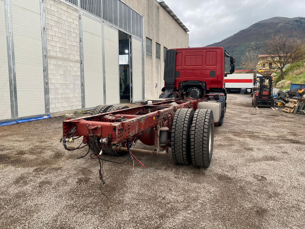 Camión chasis IVECO STRALIS 190S31: foto 13